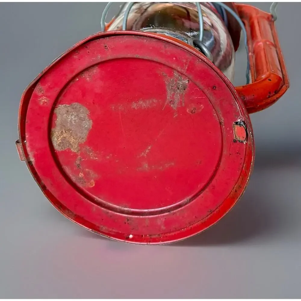 Vintage Dietz Comet Red Kerosene Lantern Made in USA Original Globe 9” Tall